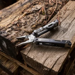 Leatherman ARC multi-tool