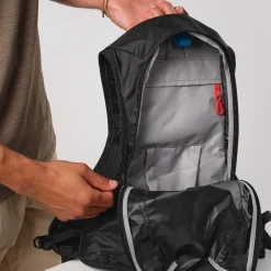 Salomon Cross 8 rygsæk 8 L (Black)